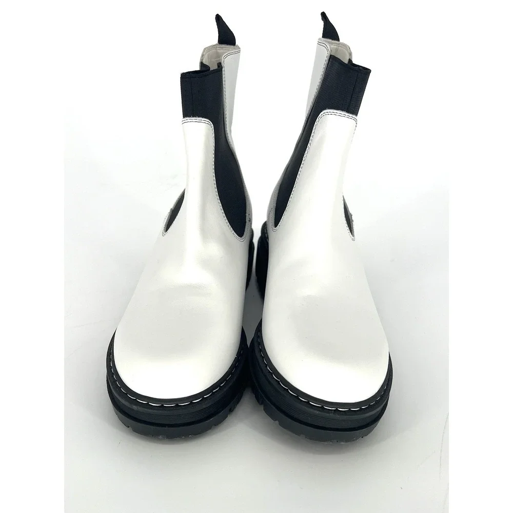 Marc Fisher Patrick Chelsea Womens Sz 11 White Ankle Booties Leather Chunky 90's